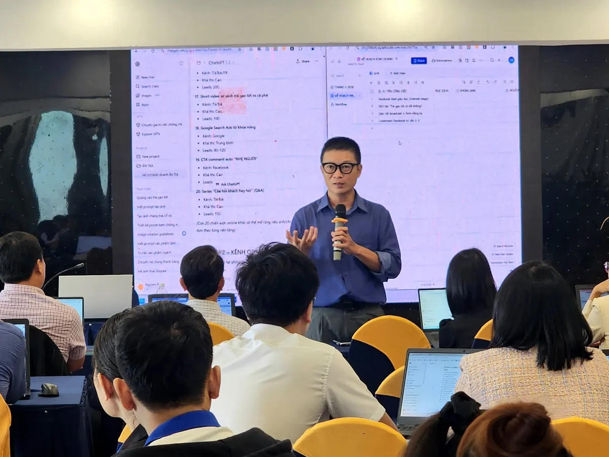 Nguyễn Đình Nam đào tạo A.I thực chiến